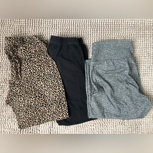 3 pairs of leggings